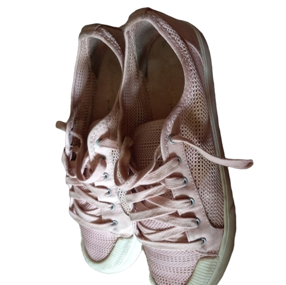 Beautiful Women’s Pink Breathable SketchesTennis Shoes Size    8,5 - Picture 3 of 7